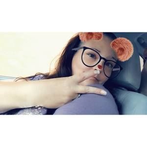 Meet your Posher, Tonya